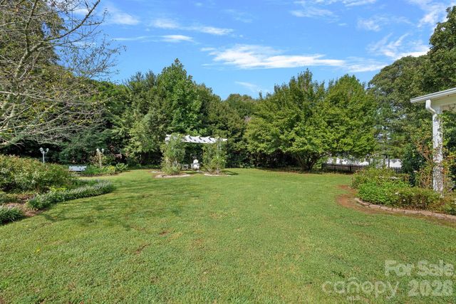 127 Celeste Estates Road, Statesville, NC 28677