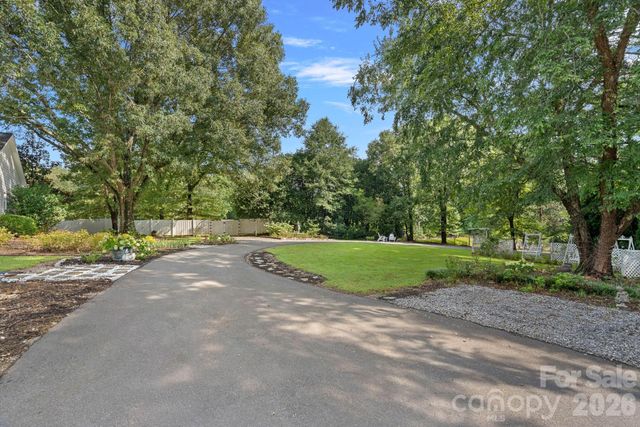 127 Celeste Estates Road, Statesville, NC 28677