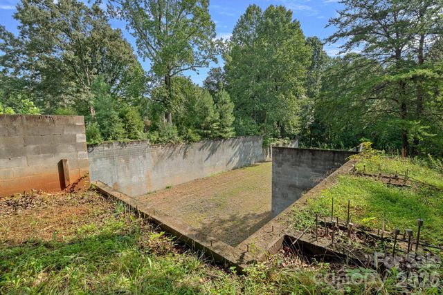 127 Celeste Estates Road, Statesville, NC 28677