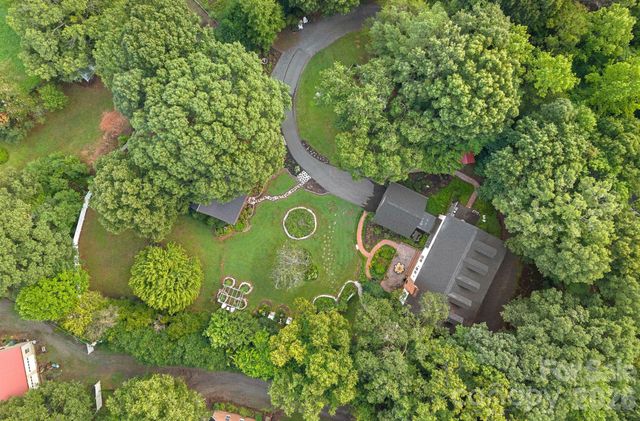 127 Celeste Estates Road, Statesville, NC 28677