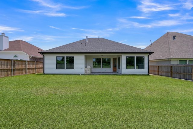 110 Bermuda Circle, Montgomery, TX 77356