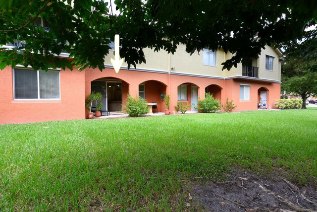 40 SE Sedona Circle 103, Stuart, FL 34994