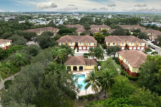 40 SE Sedona Circle 103, Stuart, FL 34994