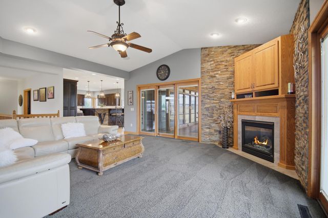 1618 27th Street NW, Austin, MN 55912