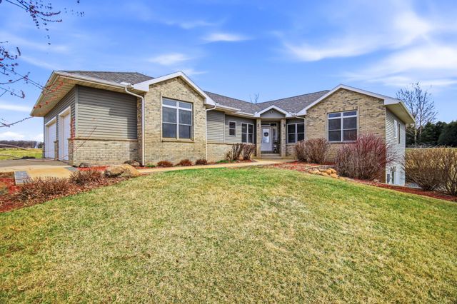 1618 27th Street NW, Austin, MN 55912