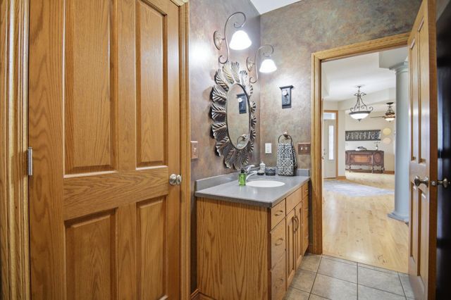 1618 27th Street NW, Austin, MN 55912