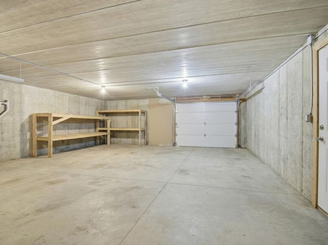 1618 27th Street NW, Austin, MN 55912