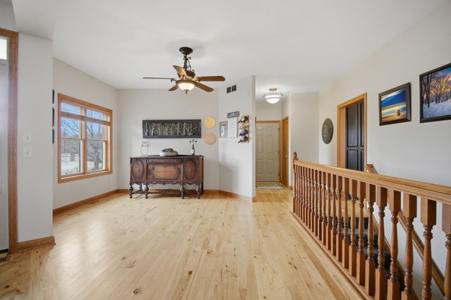 1618 27th Street NW, Austin, MN 55912