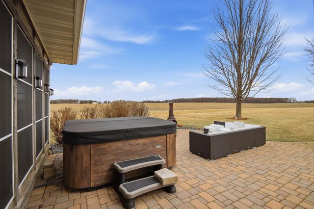 1618 27th Street NW, Austin, MN 55912