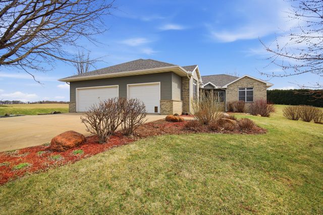 1618 27th Street NW, Austin, MN 55912