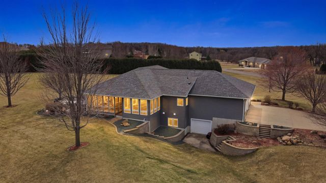 1618 27th Street NW, Austin, MN 55912
