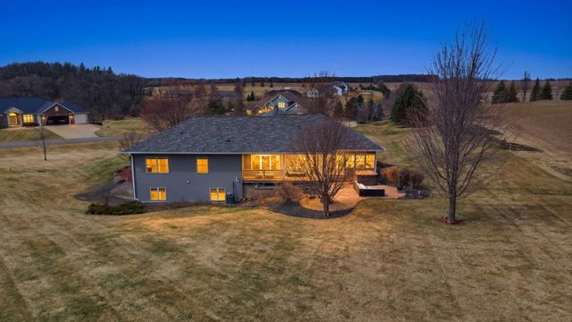 1618 27th Street NW, Austin, MN 55912