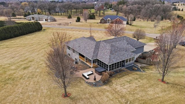 1618 27th Street NW, Austin, MN 55912