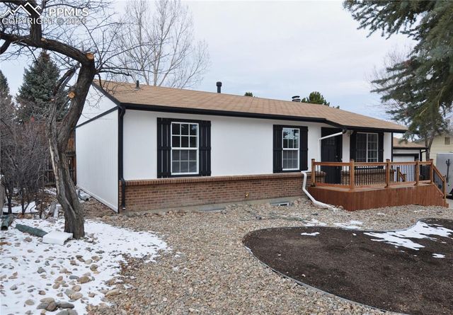 995 Oakwood Drive, Castle Rock, CO 80104