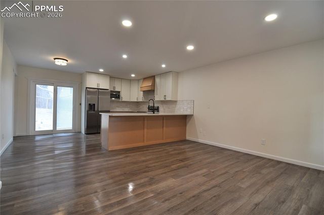 995 Oakwood Drive, Castle Rock, CO 80104