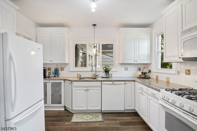80 Hillcrest Ave, Morris Twp., NJ 07960