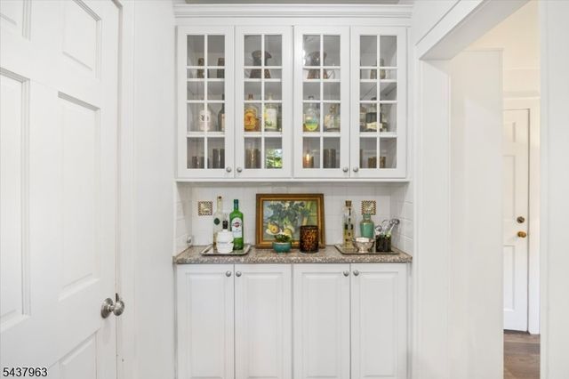 80 Hillcrest Ave, Morris Twp., NJ 07960