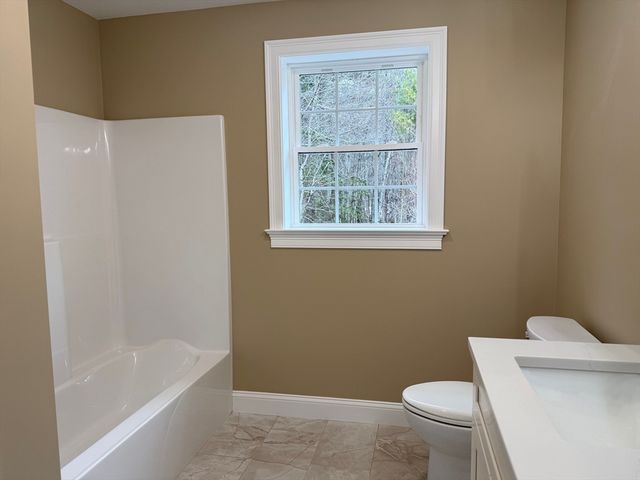 79 Park Dr., Acushnet, MA 02743