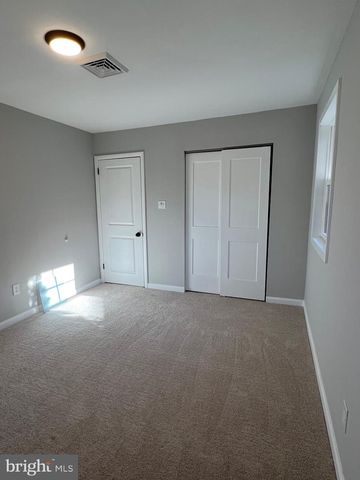 10 FRANKLIN DR, Somers Point, NJ 08244