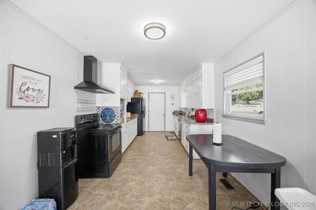 2014 Harvard, Miami, OK 74354