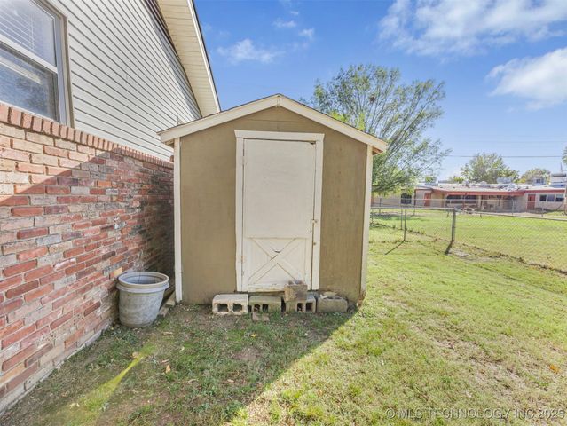 2014 Harvard, Miami, OK 74354