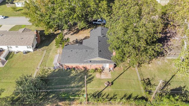 2014 Harvard, Miami, OK 74354