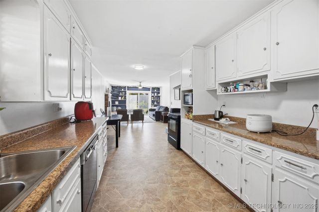 2014 Harvard, Miami, OK 74354