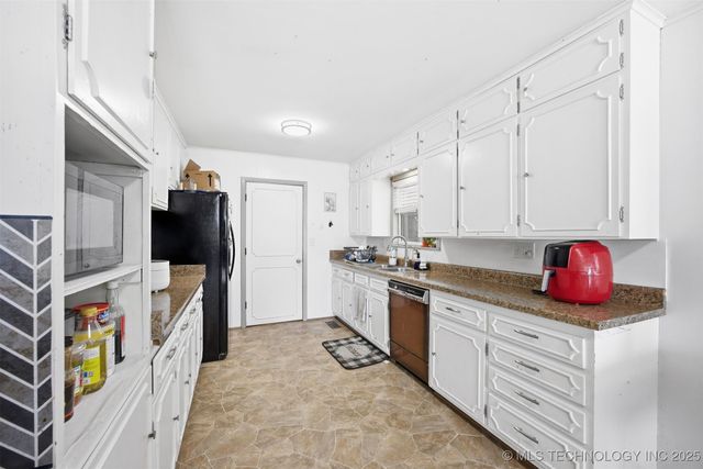 2014 Harvard, Miami, OK 74354