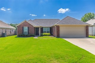 7404 Hackberry Drive, Greenville, TX 75402
