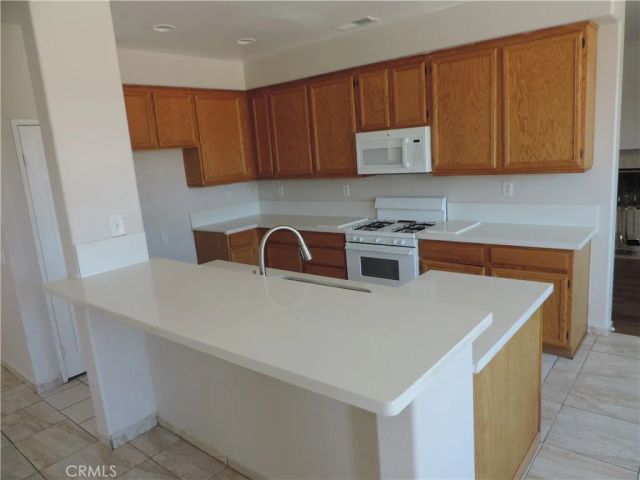 11907 Wallflower Court, Adelanto, CA 92301