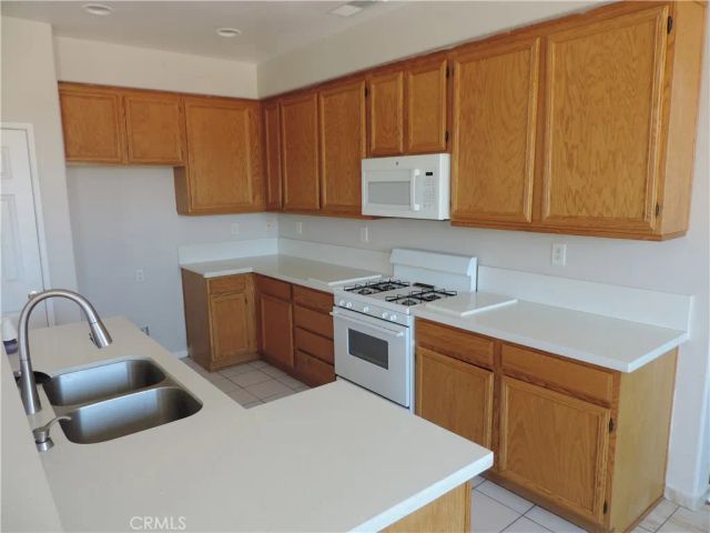 11907 Wallflower Court, Adelanto, CA 92301