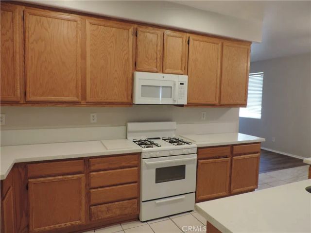 11907 Wallflower Court, Adelanto, CA 92301