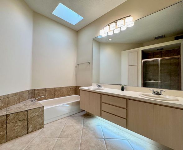 5216 SE Sweetbrier Terrace, Hobe Sound, FL 33455