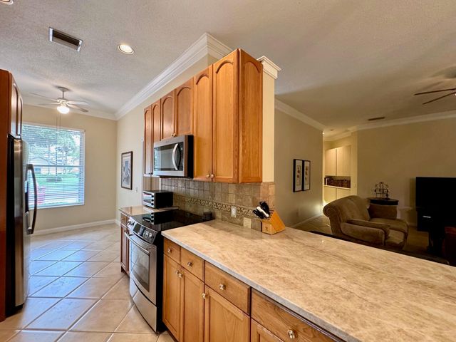 5216 SE Sweetbrier Terrace, Hobe Sound, FL 33455