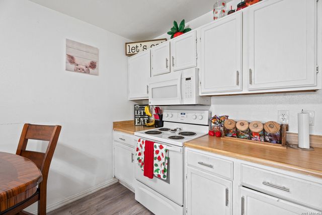 10502 Kinderhook, San Antonio, TX 78245