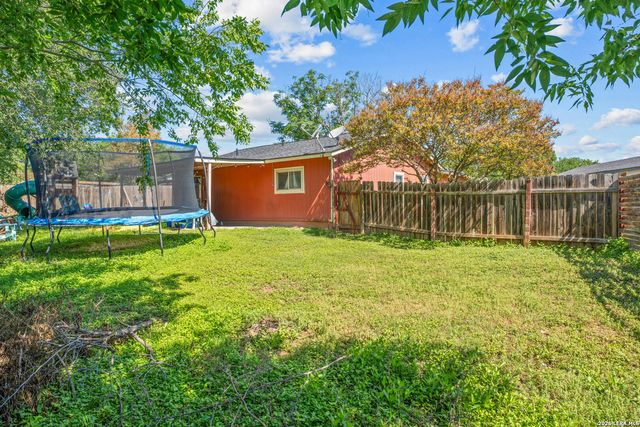 10502 Kinderhook, San Antonio, TX 78245