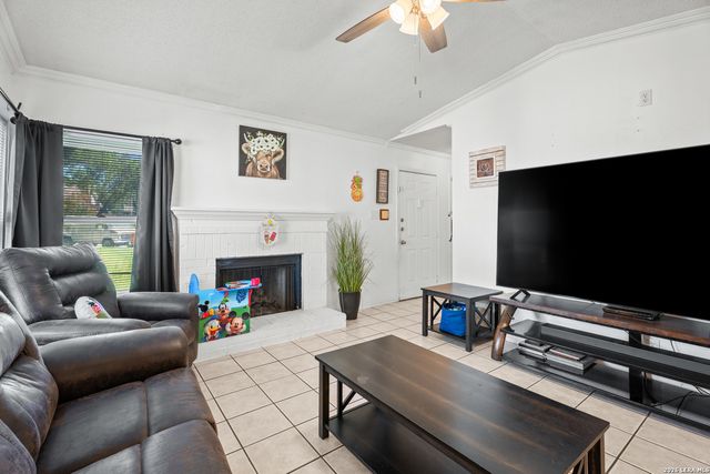 10502 Kinderhook, San Antonio, TX 78245