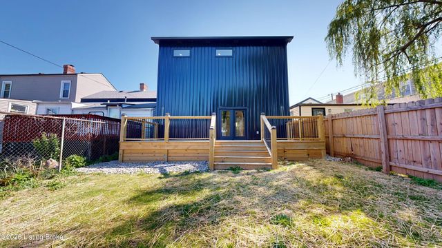1032 Lydia St, Louisville, KY 40217