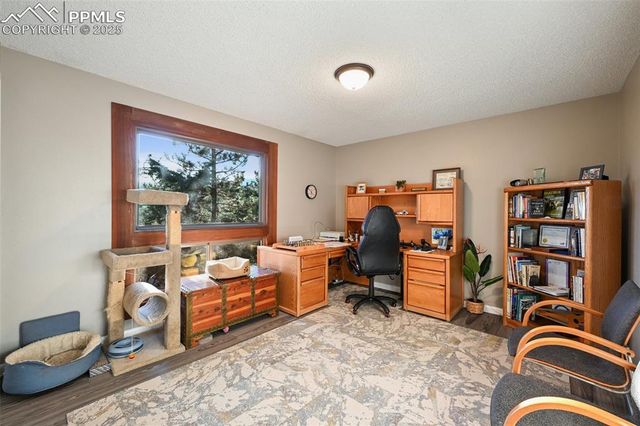 530 Buckeye Drive, Colorado Springs, CO 80919