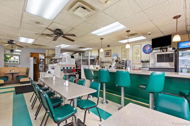 23594 HOOVER Road, Warren, MI 48089