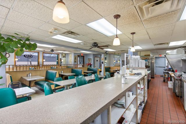 23594 HOOVER Road, Warren, MI 48089