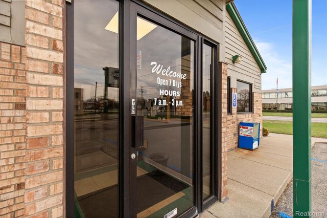 23594 HOOVER Road, Warren, MI 48089