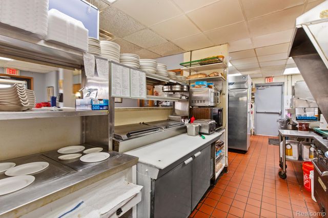 23594 HOOVER Road, Warren, MI 48089