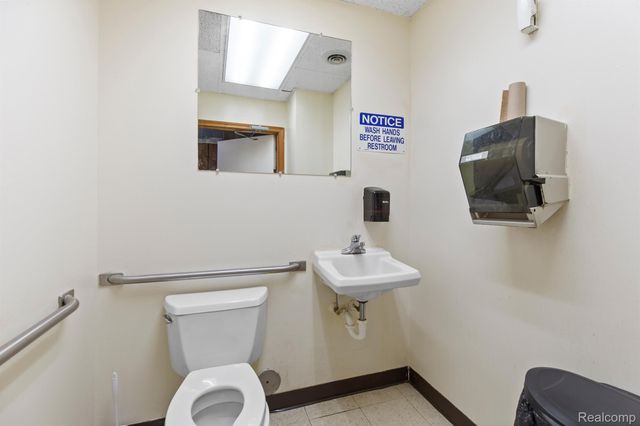 23594 HOOVER Road, Warren, MI 48089