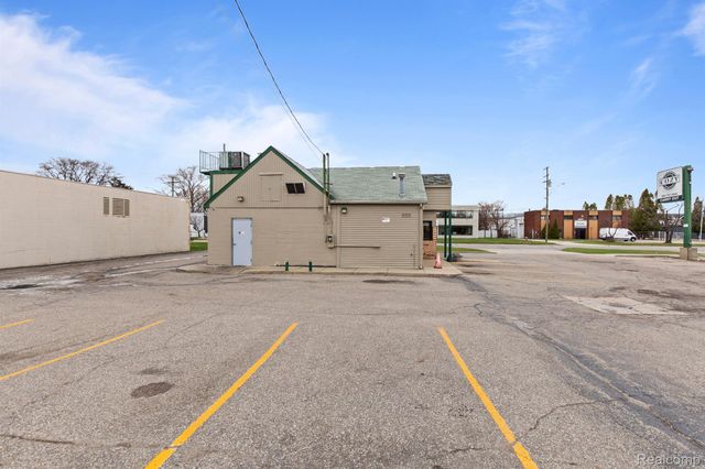 23594 HOOVER Road, Warren, MI 48089