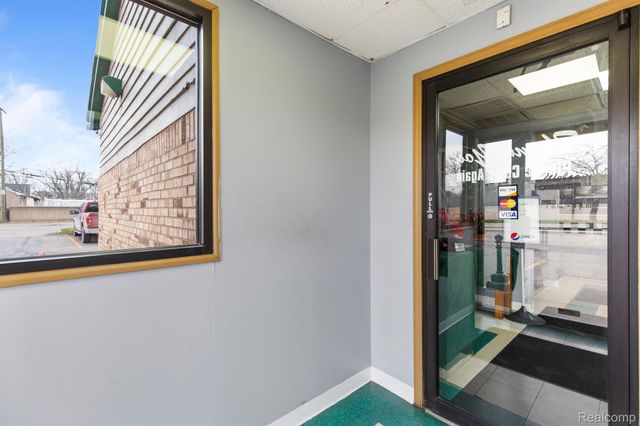 23594 HOOVER Road, Warren, MI 48089