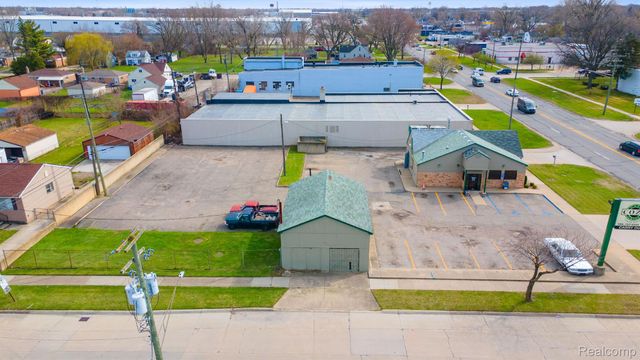 23594 HOOVER Road, Warren, MI 48089