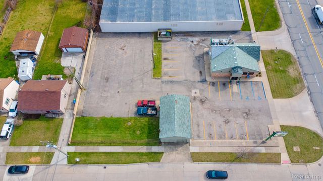 23594 HOOVER Road, Warren, MI 48089