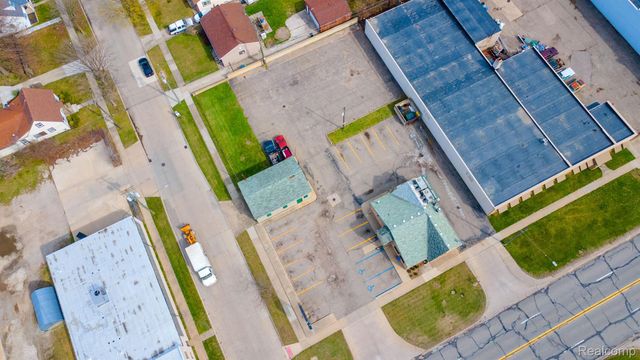 23594 HOOVER Road, Warren, MI 48089