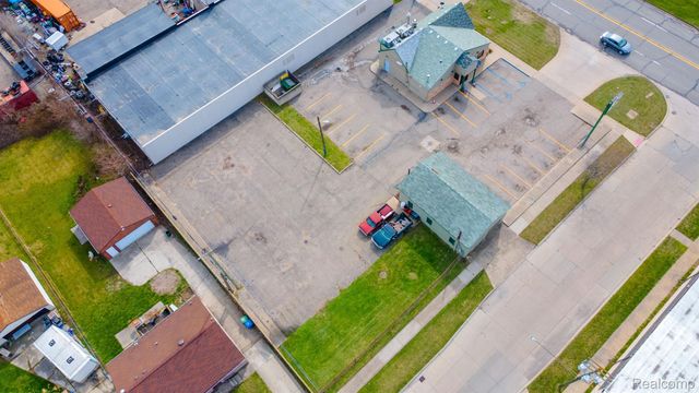 23594 HOOVER Road, Warren, MI 48089